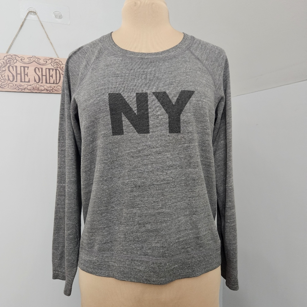 Monrow Gray NY Graphic Sweatshirt Medium, Casual Chic Athleisure Streetwear Top